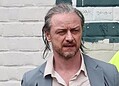 First look at James McAvoy as Felix McAveety in the TV adaptation of Meantime. New set photos from Glasgow reveal the actor’s dramatic transformation for the role.