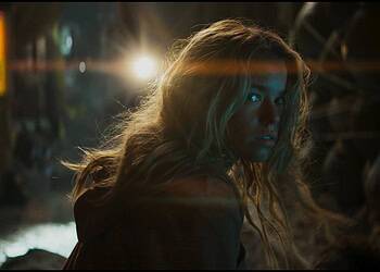 A new look at DC’s Supergirl, starring Milly Alcock, Jason Momoa, and more, has been revealed