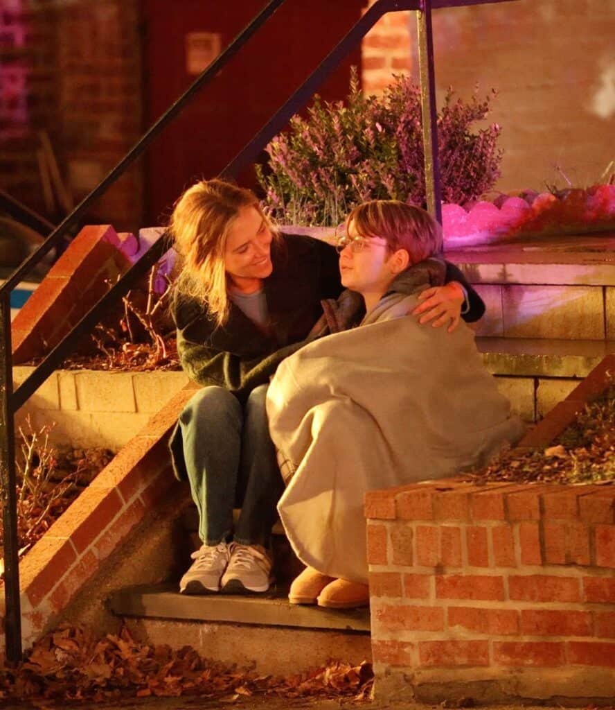 Scarlett Johansson spotted filming a late-night action scene for Mike Flanagan’s The Exorcist in Queens, New York.