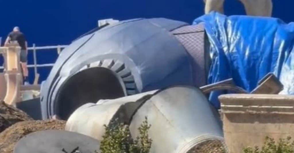 Here are some Sentinel set photos that leaked last year.