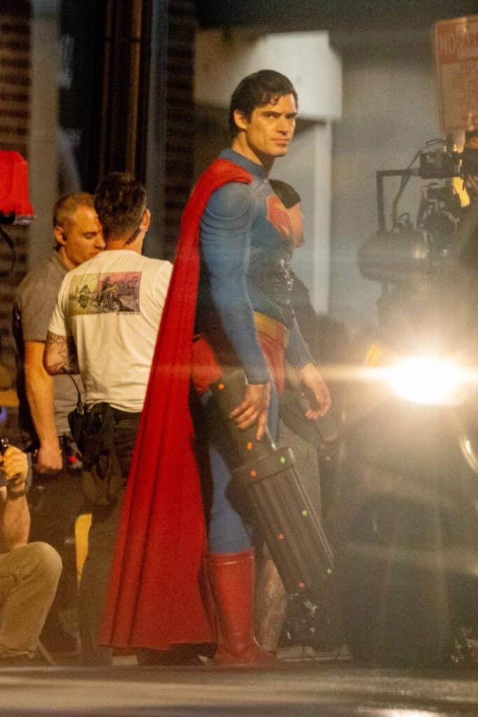 New Man of Tomorrow set photos reveal David Corenswet's battle-damaged Superman and Nicholas Hoult's armored Lex Luthor filming a major fight scene.