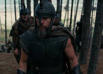 Christopher Nolan's The Odyssey features one of the largest practical battle scenes ever filmed, and Matt Damon explains how it was brought to life with 750 extras.