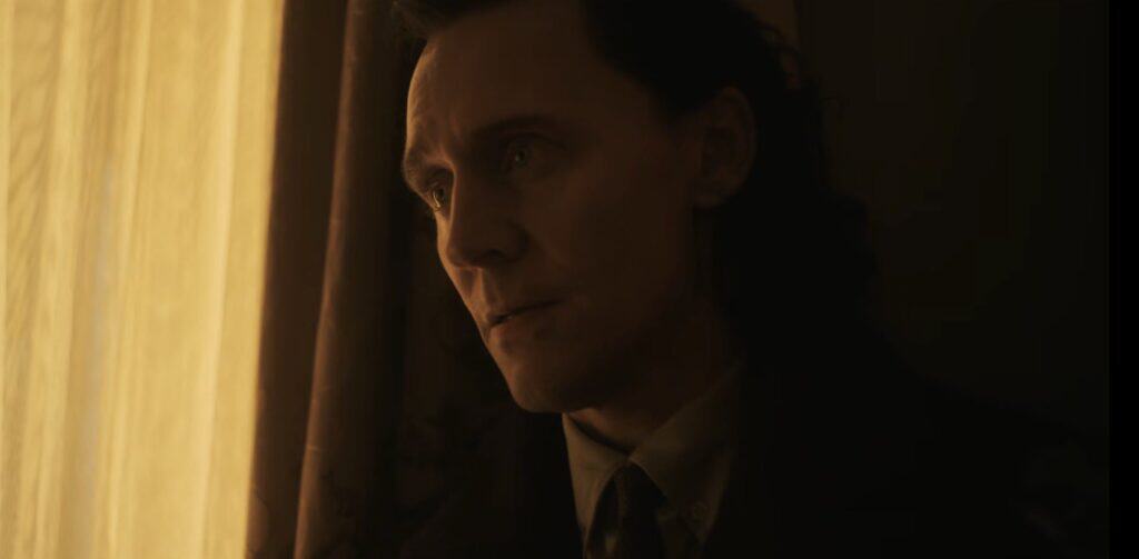A new Avengers: Doomsday rumor claims Tom Hiddleston's Loki gets new reshoot scenes, is killed by Doctor Doom, and returns in a post-credits scene without his TVA powers.