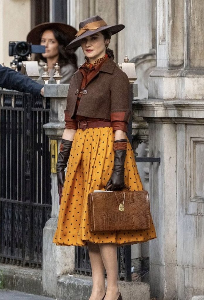 Rachel Weisz returns as Evelyn O’Connell in The Mummy 4, with a first look at her period costume revealed from the London set.