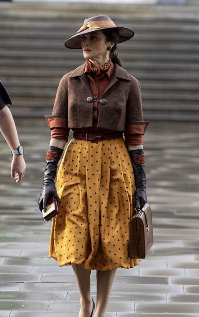 Rachel Weisz returns as Evelyn O’Connell in The Mummy 4, with a first look at her period costume revealed from the London set.