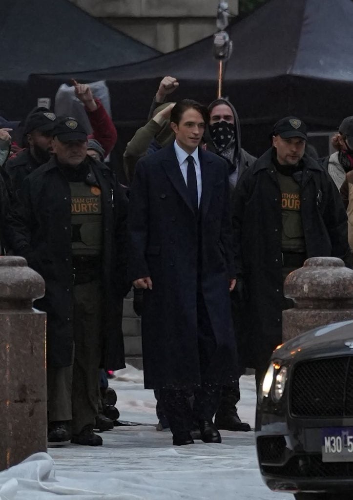 Robert Pattinson’s Bruce Wayne gets his first look from the set of The Batman: Part II, as London transforms into Gotham City for filming.