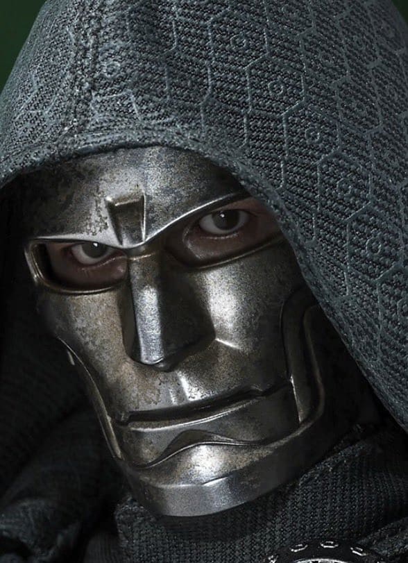 A new “Victor Von Doom” figure was just revealed by Hot Toys, complete with a new mask.