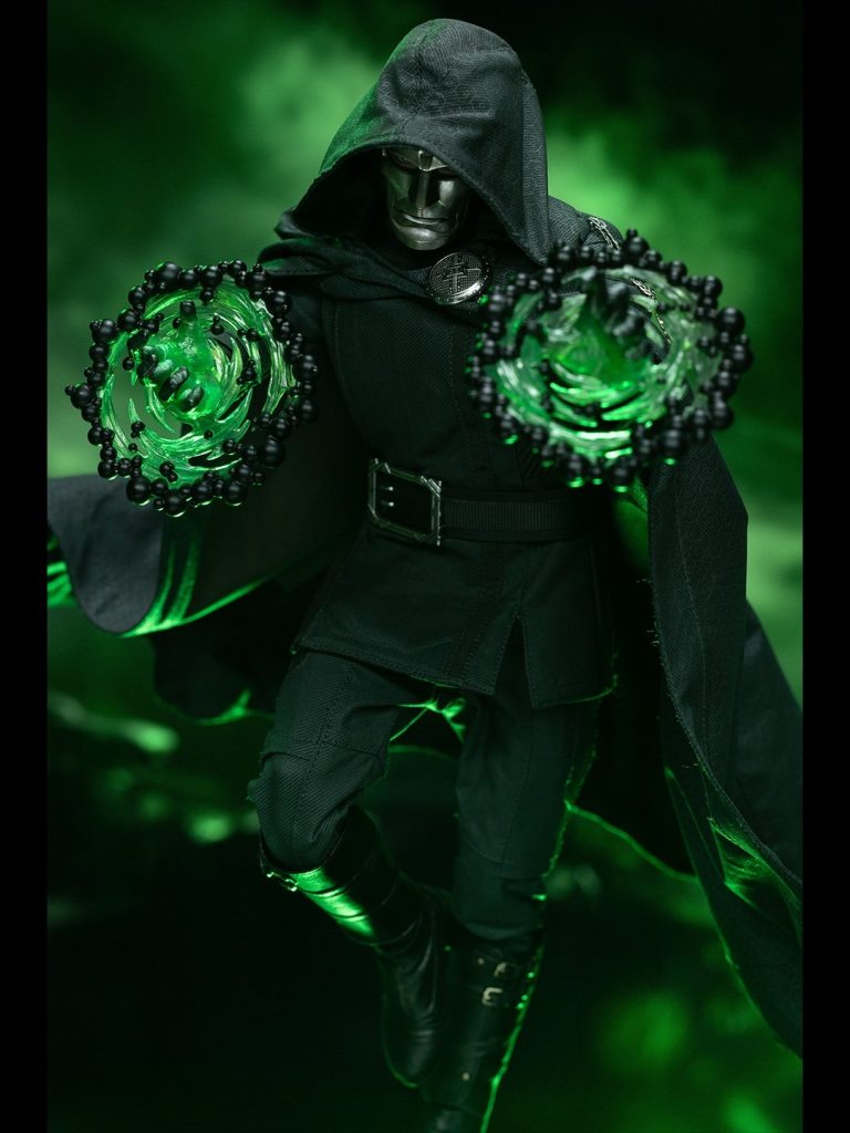 Hot Toys reveals new 1/6-scale Doctor Doom and Fantastic Four figures from Avengers: Doomsday, featuring Robert Downey Jr. and the main F4 lineup.