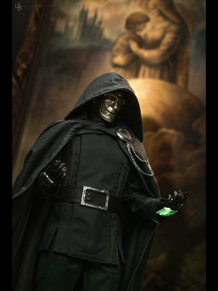 Hot Toys reveals new 1/6-scale Doctor Doom and Fantastic Four figures from Avengers: Doomsday, featuring Robert Downey Jr. and the main F4 lineup.
